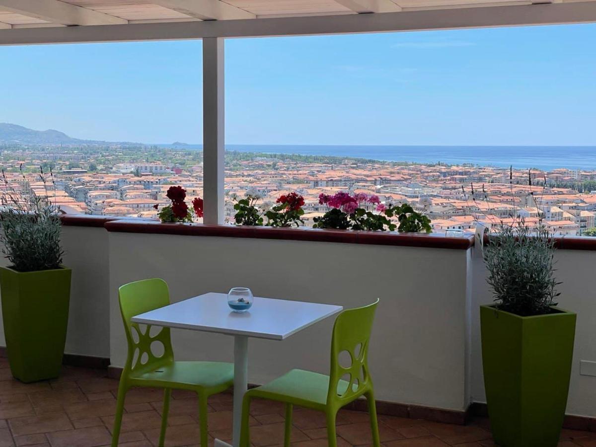 Il Belvedere Guest House Scalea Eksteriør bilde