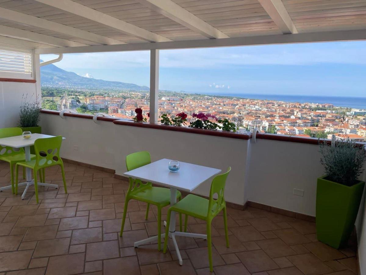 Il Belvedere Guest House Scalea Eksteriør bilde